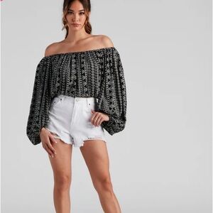 Hot cropped hem  for women, top for women